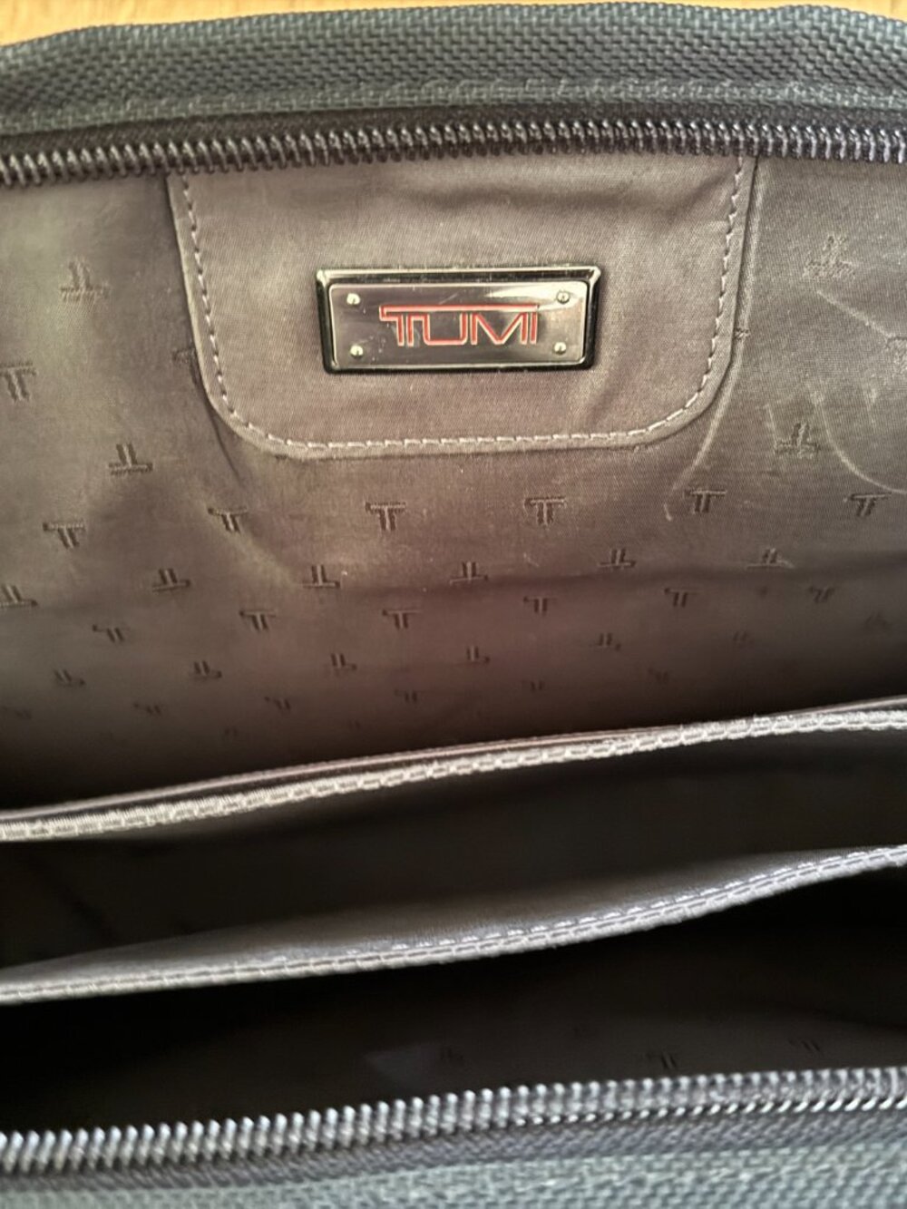 Tumi Alpha 26141D4 Black Expandable Laptop Briefcase - Picture 6 of 7